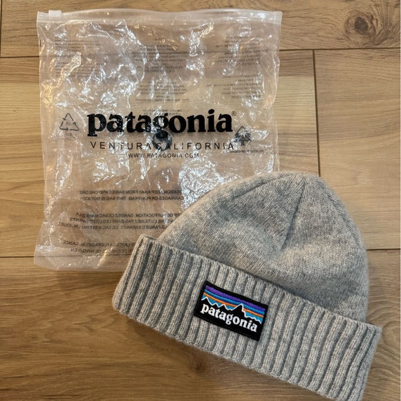 Patagonia Brodeo Beanie in Grey - Picture 3 of 4